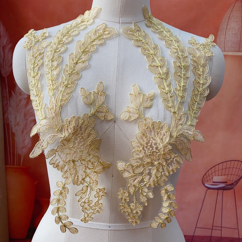 Craft Embellishment - Nastro di Pizzo Dorato per Decorazioni